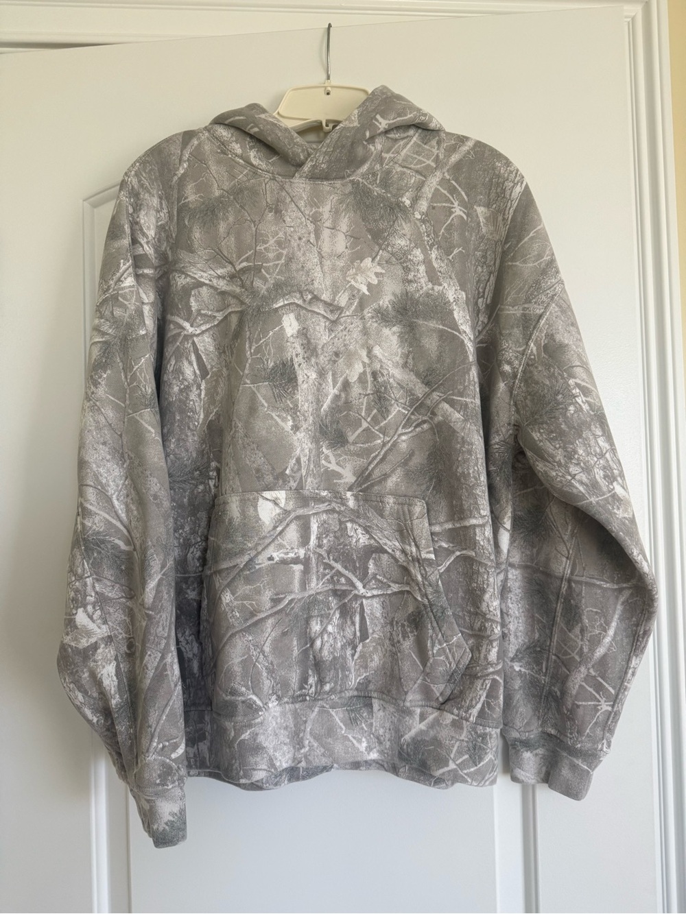Abercrombie & Fitch Gray Camouflage Crewneck Hoodie